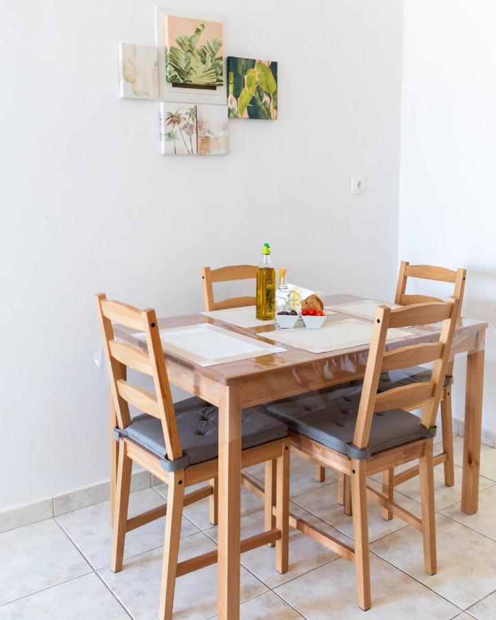 Lovely Sea View Apartment At The Heart Of The Town Ierápetra Eksteriør billede