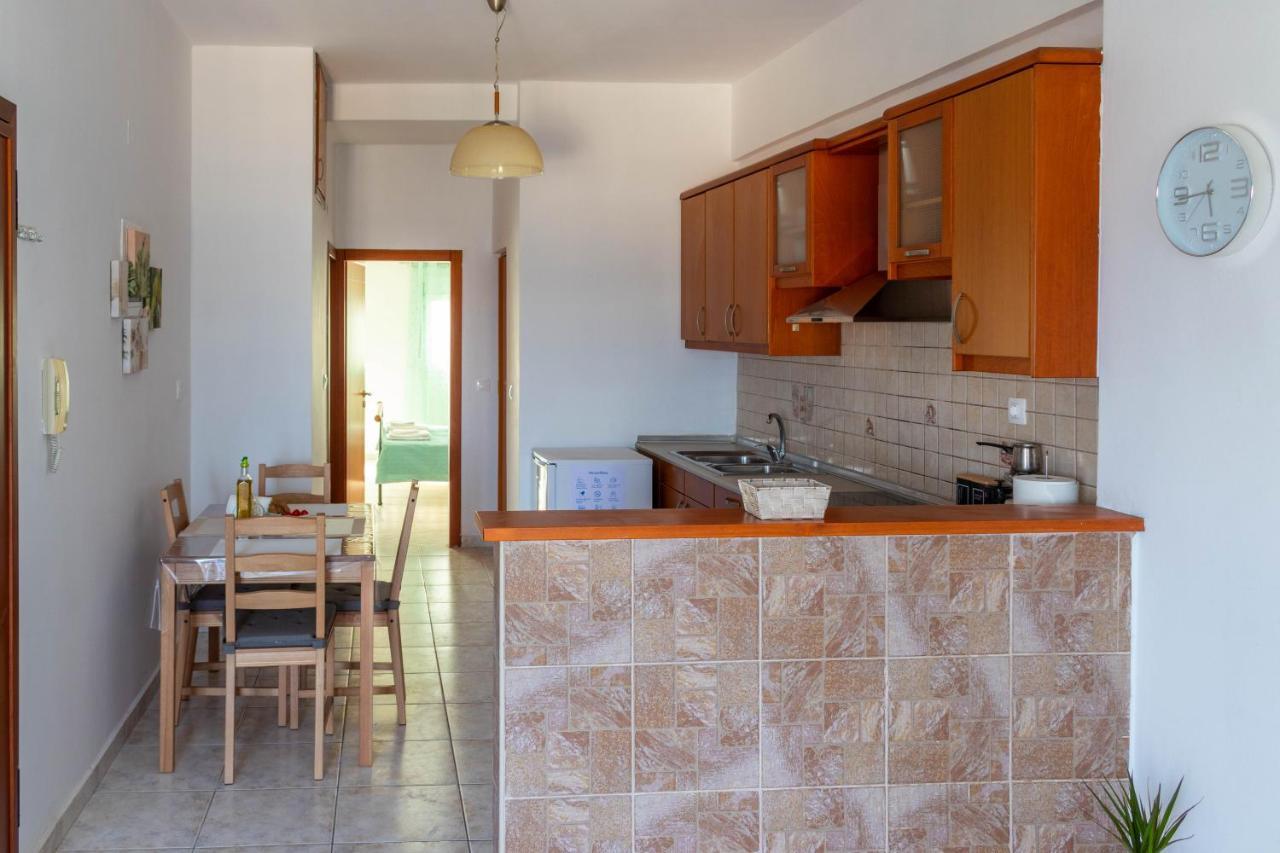 Lovely Sea View Apartment At The Heart Of The Town Ierápetra Eksteriør billede
